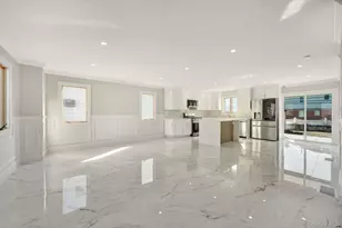 9 Park E, New Hyde Park, NY 11040 - Photo 7