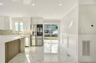 9 Park E, New Hyde Park, NY 11040 - Photo 15