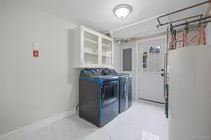 12 Crabapple Ln, Commack, NY 11725 - Photo 29