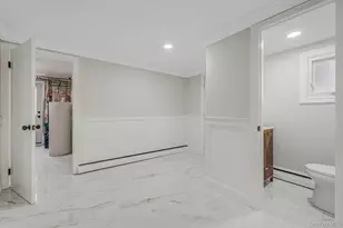 12 Crabapple Ln, Commack, NY 11725 - Photo 23