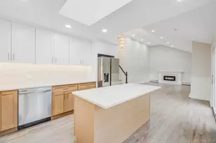 12 Crabapple Ln, Commack, NY 11725 - Photo 5