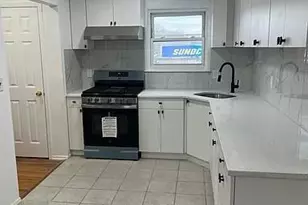 151-84 17th Rd, Whitestone, NY 11357 - Photo 3