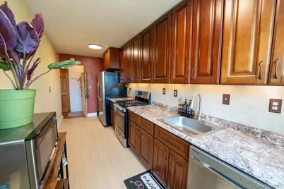 1304 Midland Avenue #C25, Yonkers, NY 10704 - Photo 11