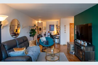 1304 Midland Avenue #C25, Yonkers, NY 10704 - Photo 3