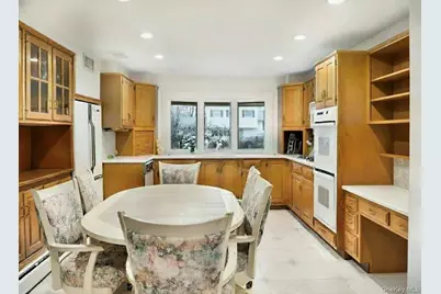 3 Carlton Road, Orangeburg, NY 10962 - Photo 5