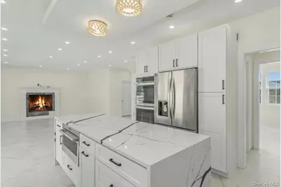 3 Cornell Avenue, Hicksville, NY 11801 - Photo 5