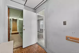 101-15 111th St, Richmond Hill, NY 11419 - Photo 11