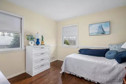 60 Ridge Drive, Plainview, NY 11803 - Photo 17