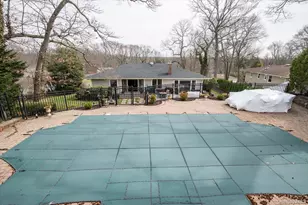 60 Ridge Dr, Plainview, NY 11803 - Photo 25