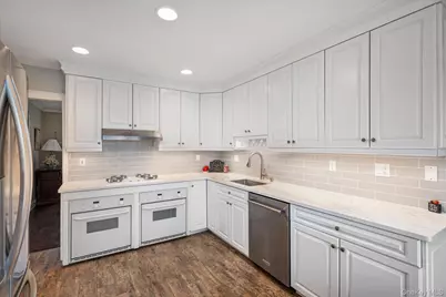 60 Ridge Drive, Plainview, NY 11803 - Photo 7