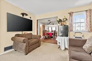 55 Harriet Ave, Hempstead, NY 11550 - Photo 9