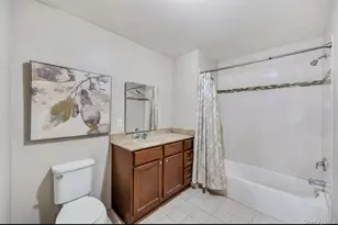 138 Weatherby Ln, Central Islip, NY 11722 - Photo 13