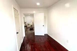 10919 202, Saint Albans, NY 11412 - Photo 9