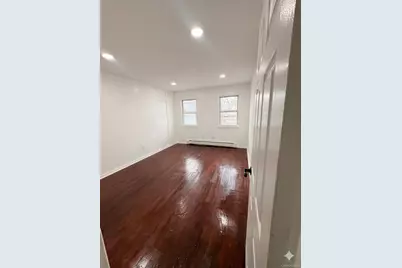 10919 202 #2, Saint Albans, NY 11412 - Photo 7