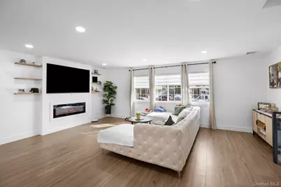 495 Russell Street, Baldwin, NY 11510 - Photo 5