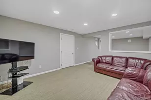 24 Charnwood Dr, Suffern, NY 10901 - Photo 35