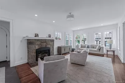 340 Manor Road, Douglaston, NY 11363 - Photo 5