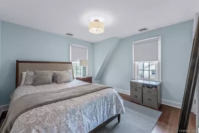 340 Manor Road, Douglaston, NY 11363 - Photo 11