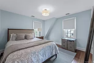 3-40 Manor Rd, Douglaston, NY 11363 - Photo 11