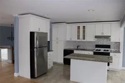 7 Southpark Drive, Garnerville, NY 10923 - Photo 5