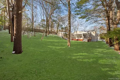 10 Pinedale Avenue, Farmingville, NY 11738 - Photo 5