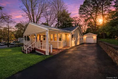10 Pinedale Avenue, Farmingville, NY 11738 - Photo 3