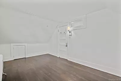 7 Oak Avenue, Tuckahoe, NY 10707 - Photo 9