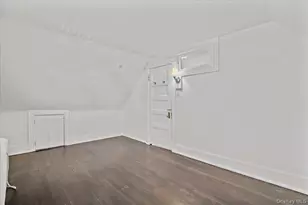 7 Oak Ave, Tuckahoe, NY 10707 - Photo 9