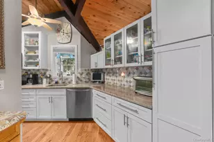 58 Twin Lakes Rd, South Salem, NY 10590 - Photo 7