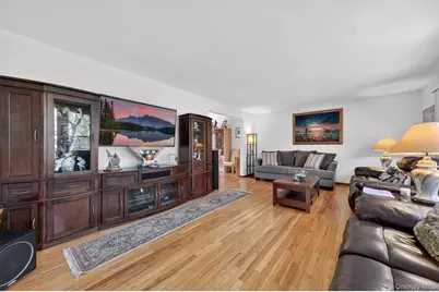 32 Sachson Place, Wappingers Falls, NY 12590 - Photo 5