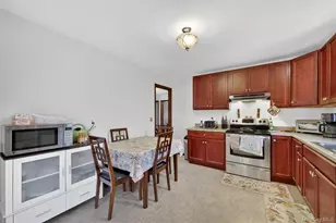 32 Sachson Pl, Wappingers Falls, NY 12590 - Photo 13