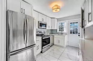 16 Jerome Rd, Sound Beach, NY 11789 - Photo 13