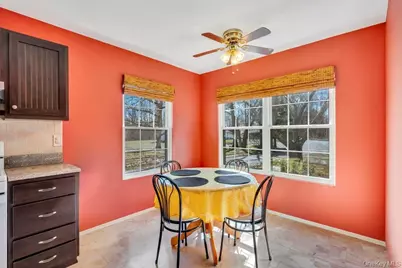 13 Mallard Path, Coram, NY 11727 - Photo 11