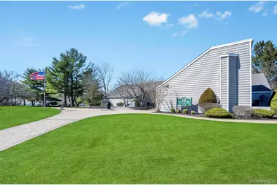 13 Mallard Path, Coram, NY 11727 - Photo 27