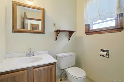 175 Washington Avenue, Pleasantville, NY 10570 - Photo 23