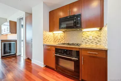 175 Huguenot Street #1604, New Rochelle, NY 10801 - Photo 3