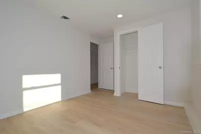 15 Allegheny Drive E, Farmingville, NY 11738 - Photo 17