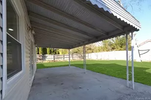 15 Allegheny Dr E, Farmingville, NY 11738 - Photo 29