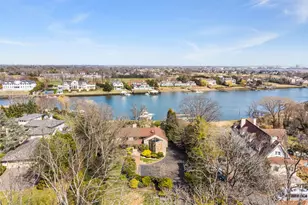 214 Cedar Ave, Hewlett Bay Park, NY 11557 - Photo 5