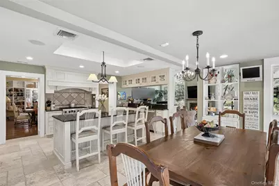 39 Cherry Lane, Syosset, NY 11791 - Photo 11