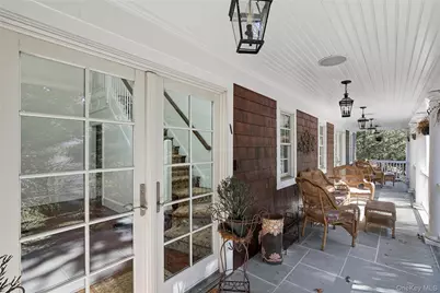 39 Cherry Lane, Syosset, NY 11791 - Photo 3