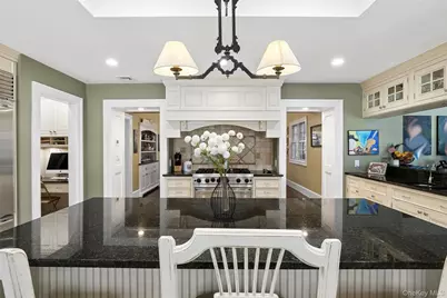 39 Cherry Lane, Syosset, NY 11791 - Photo 9