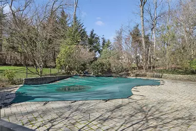 39 Cherry Lane, Syosset, NY 11791 - Photo 39