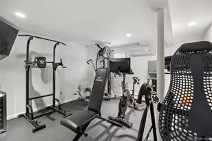 39 Cherry Ln, Syosset, NY 11791 - Photo 35