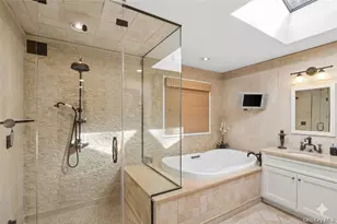 39 Cherry Ln, Syosset, NY 11791 - Photo 21