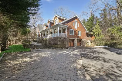 39 Cherry Lane, Syosset, NY 11791 - Photo 1