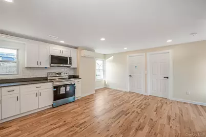 22011 139th Avenue, Springfield Gardens, NY 11413 - Photo 23