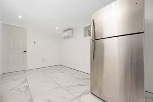 220-11 139th Ave, Springfield Gardens, NY 11413 - Photo 39