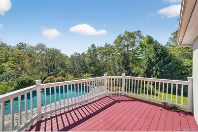 986 Cliff Avenue, Yorktown Heights, NY 10598 - Photo 21