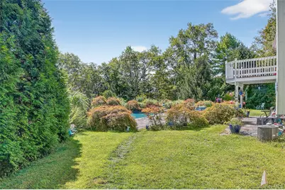 986 Cliff Avenue, Yorktown Heights, NY 10598 - Photo 39